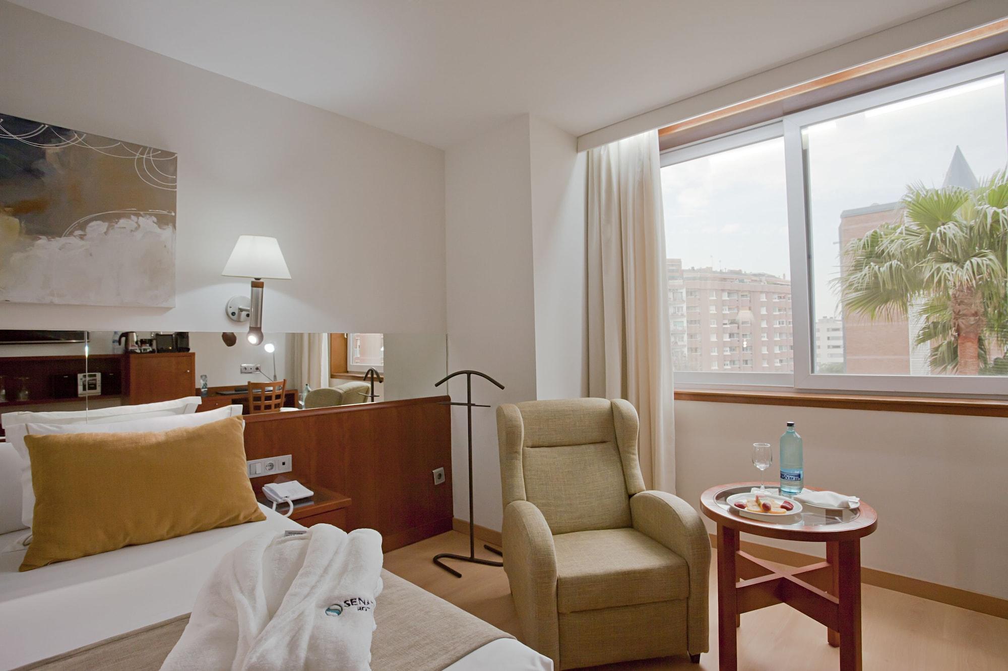 Ilunion Les Corts Spa Barcelona Bagian luar foto